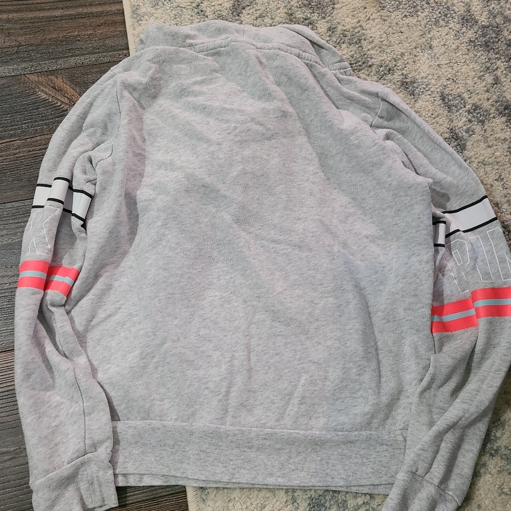 Pink slightly cropped hoodie size xs